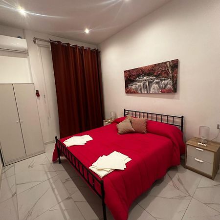 M2 Apartment เนเปิลส์ ภายนอก รูปภาพ
