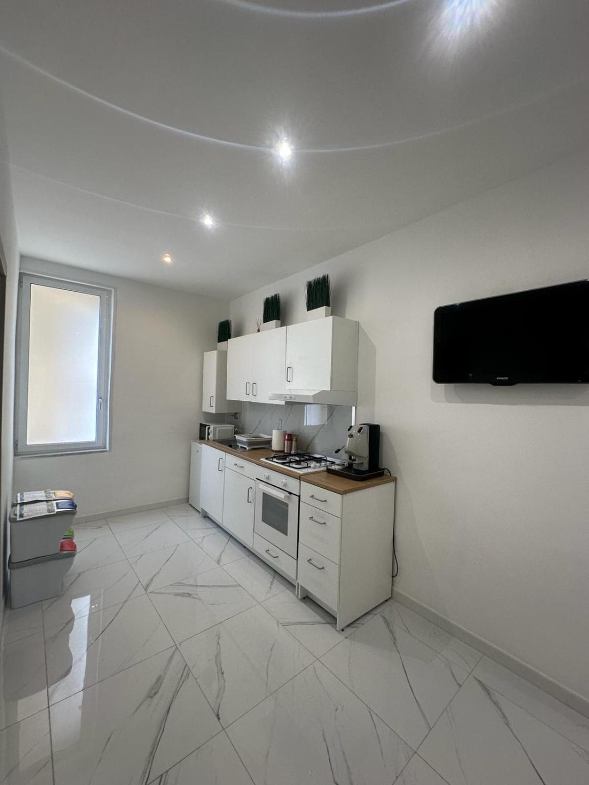 M2 Apartment เนเปิลส์ ภายนอก รูปภาพ