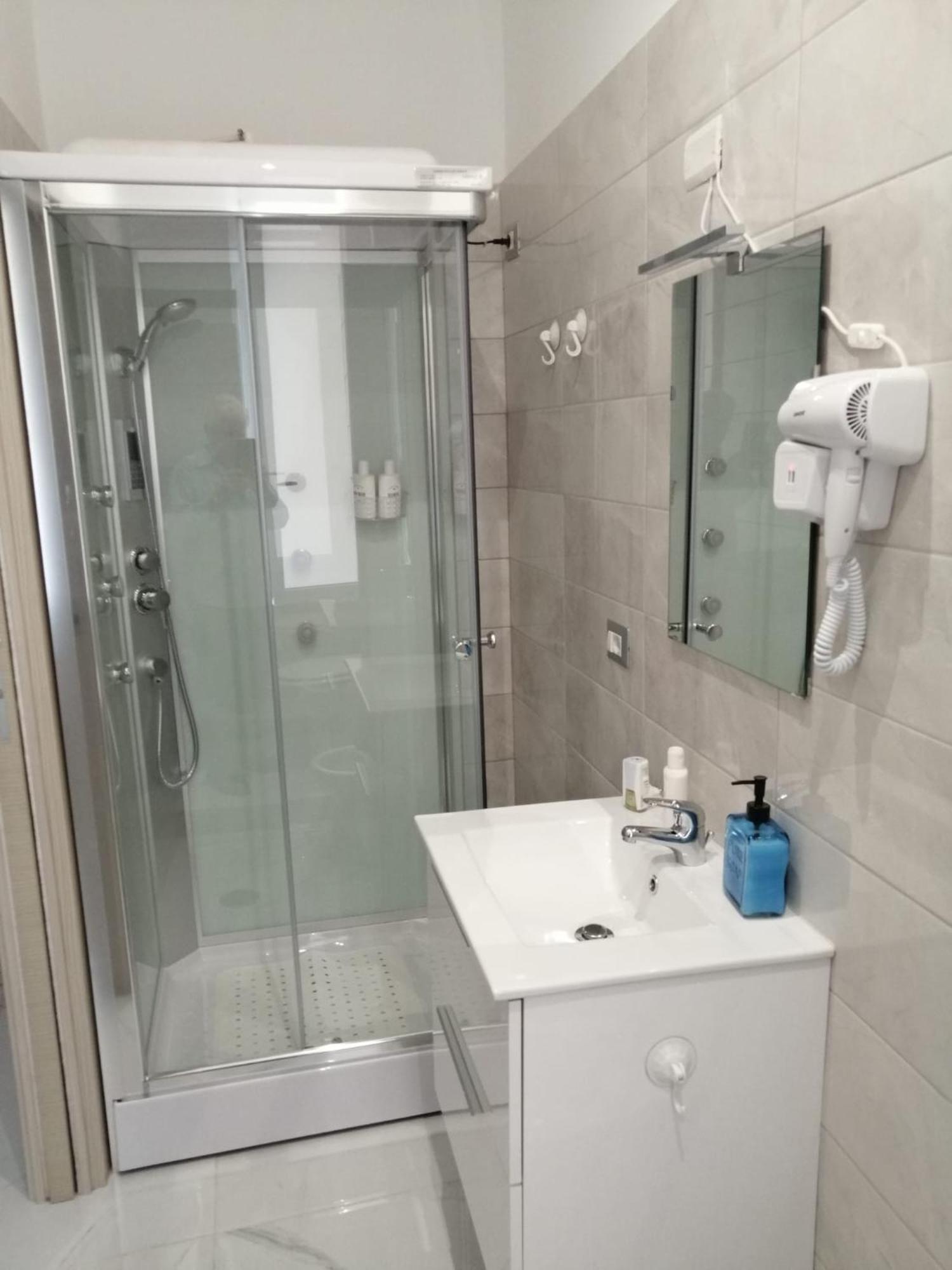 M2 Apartment เนเปิลส์ ภายนอก รูปภาพ