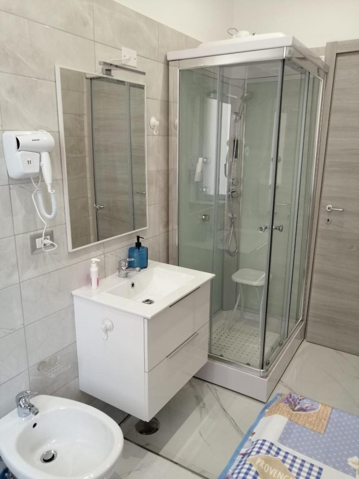 M2 Apartment เนเปิลส์ ภายนอก รูปภาพ